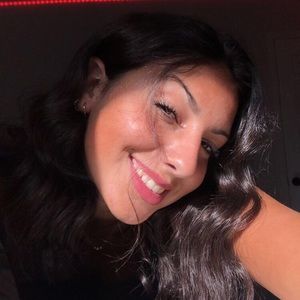 Meet your Posher, Ava